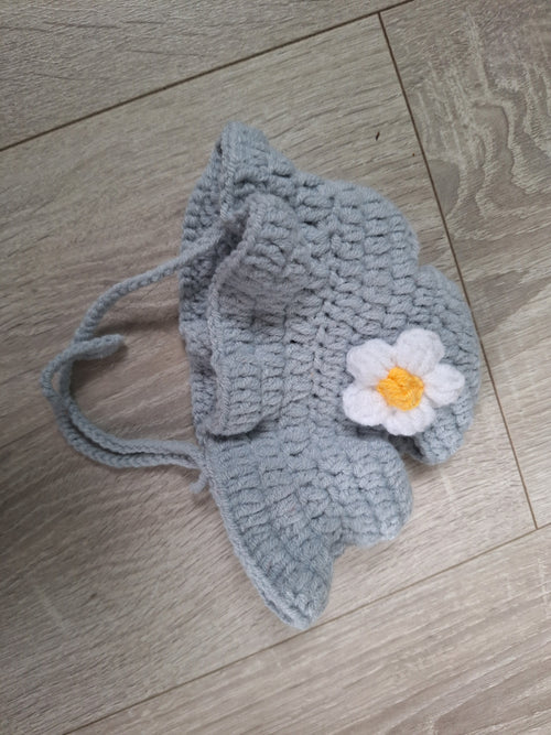 Czapeczka kwiatuszek
